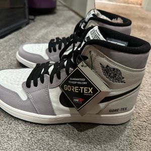 Jordan 1 High Element Gore Tex ‘Light Bone’